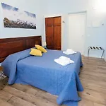 Colors of Cinque Terre - Guest House